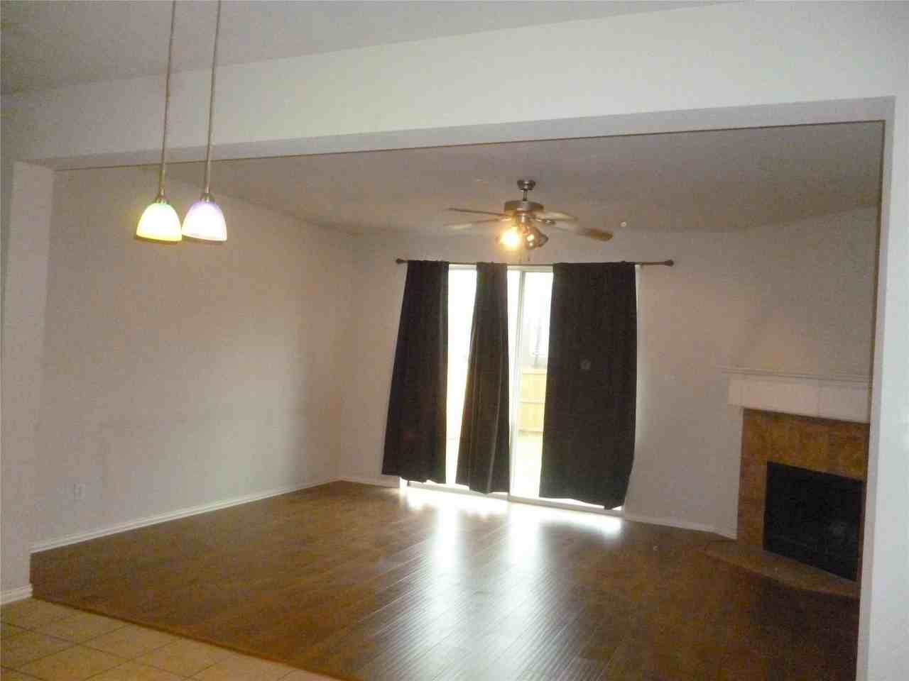 3407 Melvin Dr - Photo 2 of 8