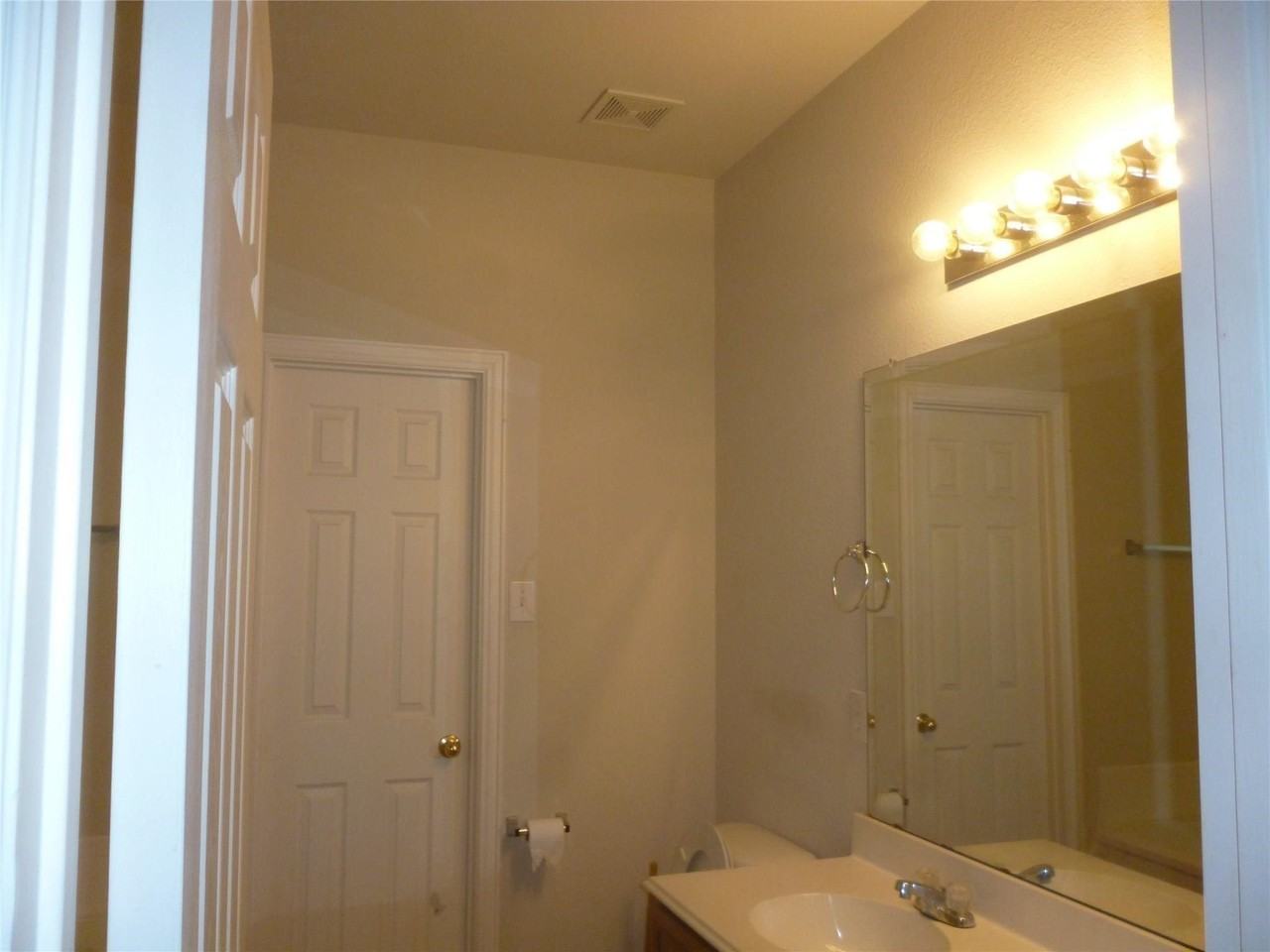3407 Melvin Dr - Photo 5 of 8