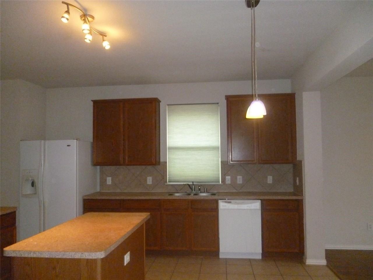 3407 Melvin Dr - Photo 7 of 8