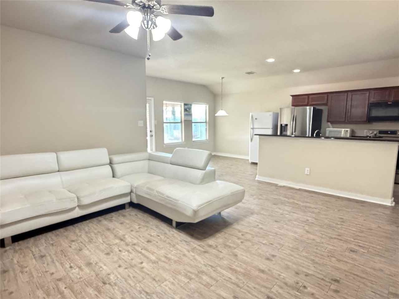 2837 Mesquite Rd - Photo 6 of 17