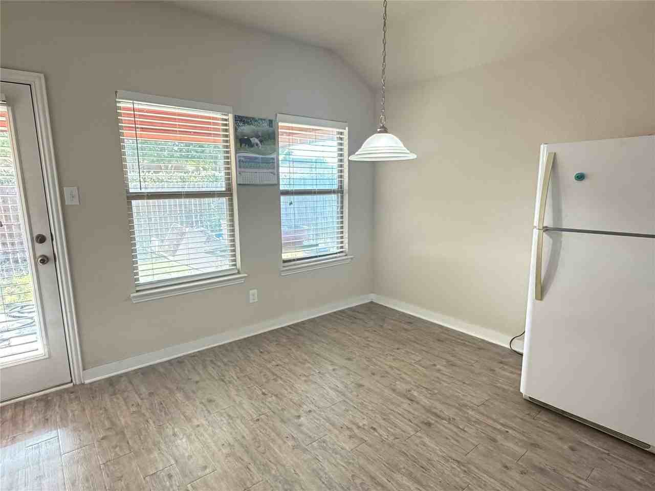 2837 Mesquite Rd - Photo 7 of 17