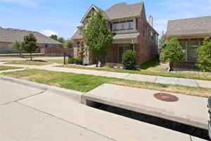 featured image of 4524 Del Rey Ave
