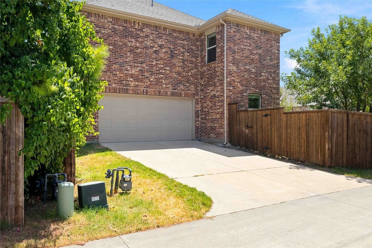 4524 Del Rey Ave - Photo 4 of 30