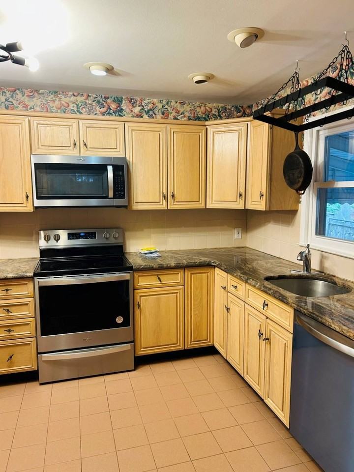 63 S 6th St - Photo 5 of 25