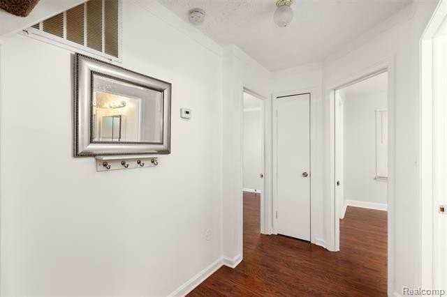 2200 Guthrie Ave - Photo 7 of 28