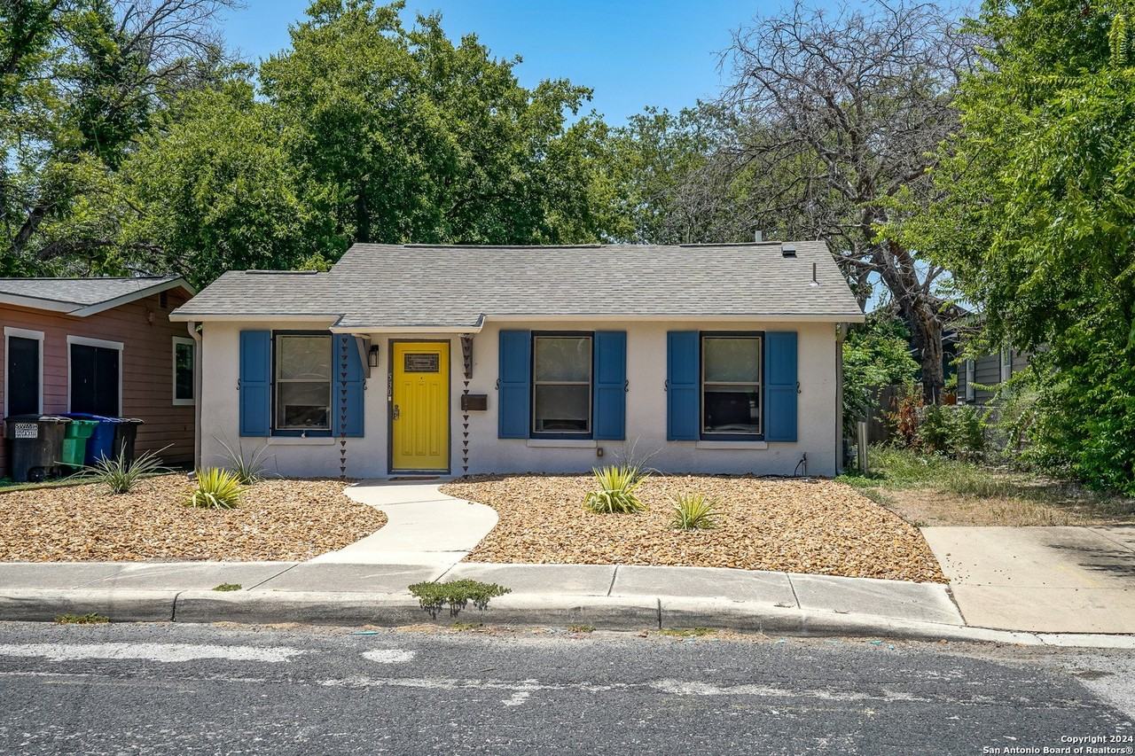 530 E Myrtle St - Photo 2 of 27