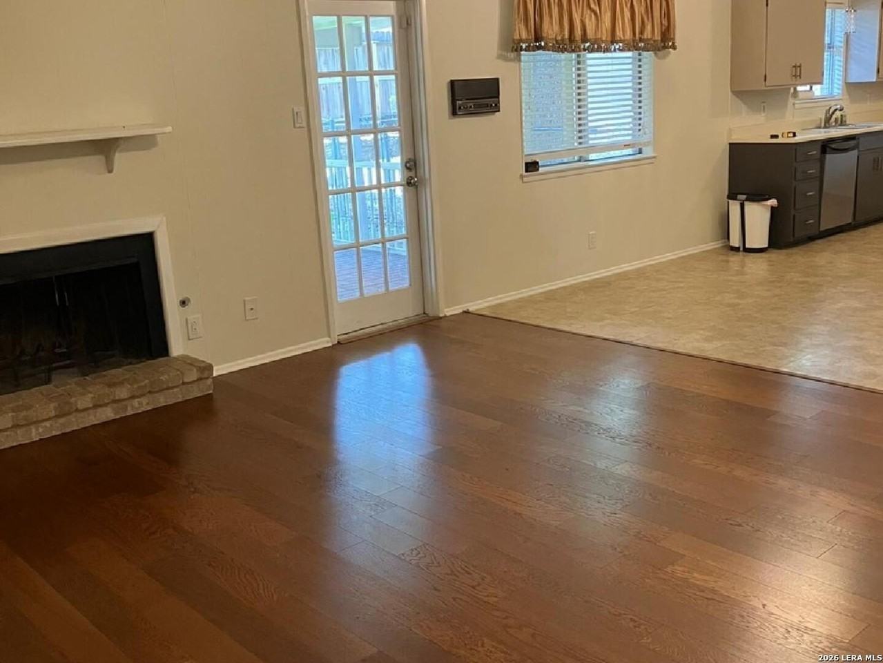 2922 Sir Phillip Dr - Photo 5 of 15
