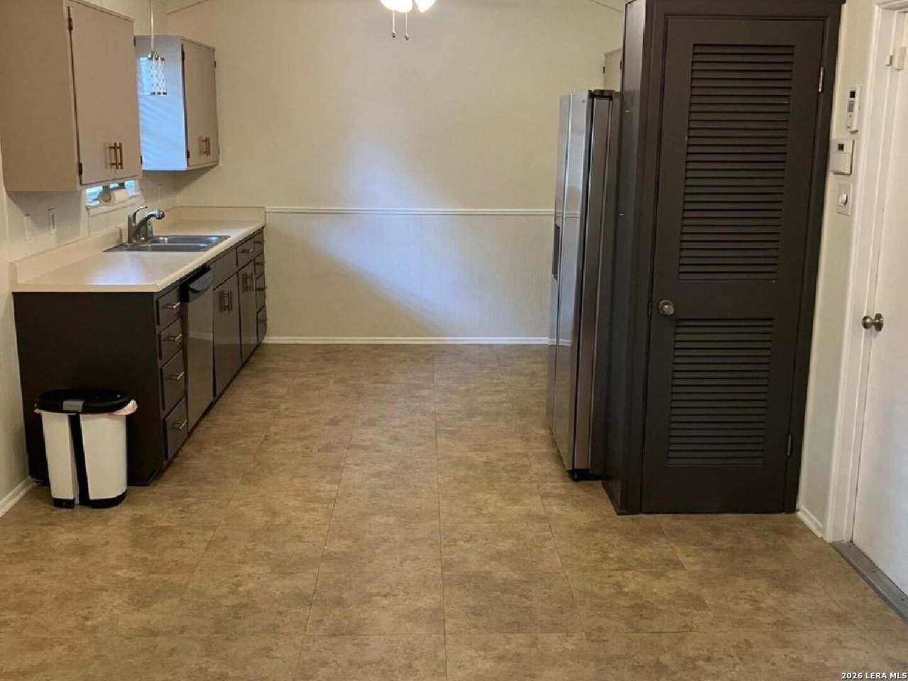 2922 Sir Phillip Dr - Photo 6 of 15