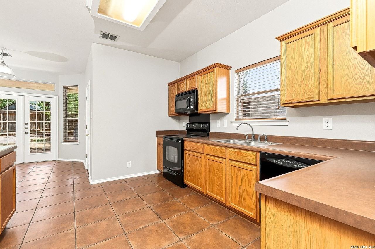 13506 Topaz Lk - Photo 5 of 22