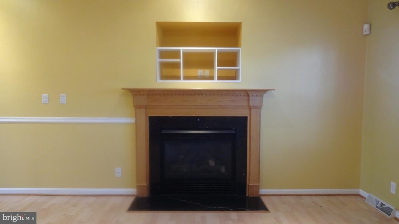 7532 Cove Point Way - Photo 7 of 22
