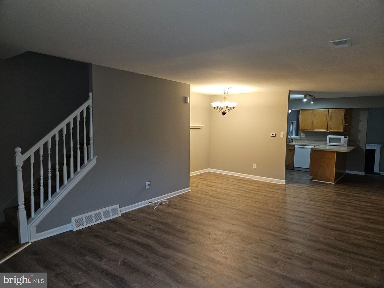 38 Markel Rd - Photo 3 of 18