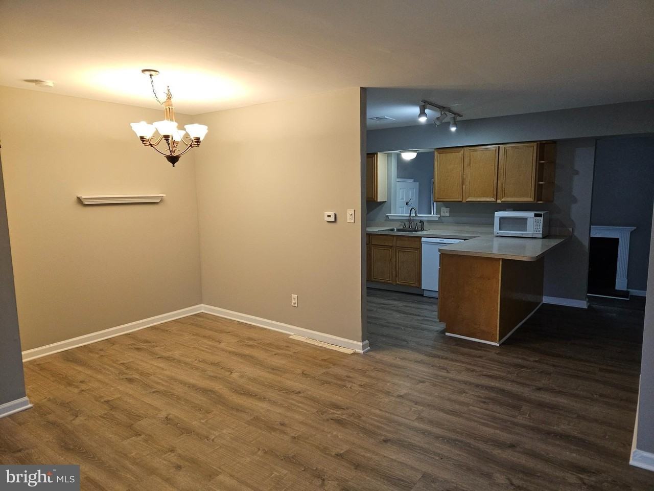 38 Markel Rd - Photo 5 of 18