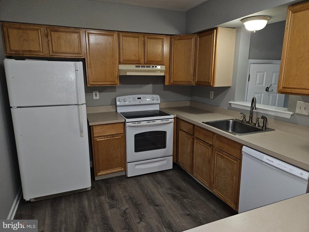 38 Markel Rd - Photo 7 of 18