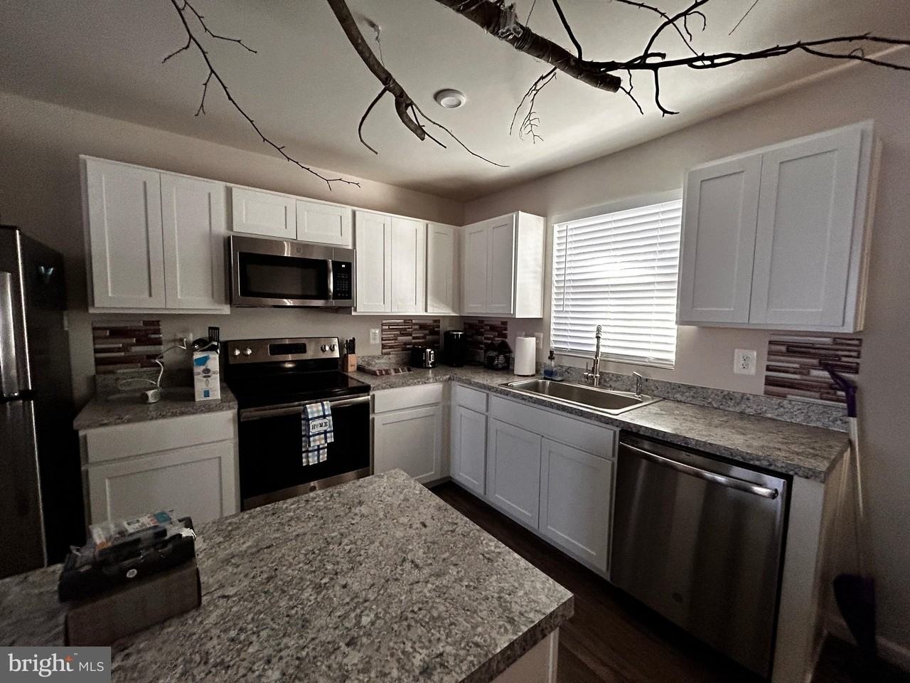 264 Sage Cir - Photo 7 of 41