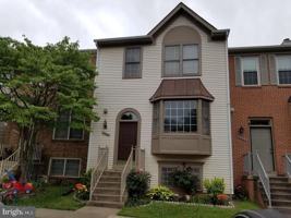 featured image of 1421 Bluemont Ct