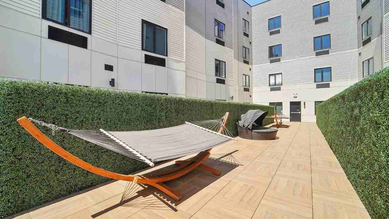100 Washington Ave ##503 - Photo 4 of 15