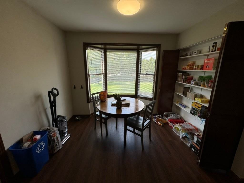 1013 E Benton Ave - Photo 3 of 18
