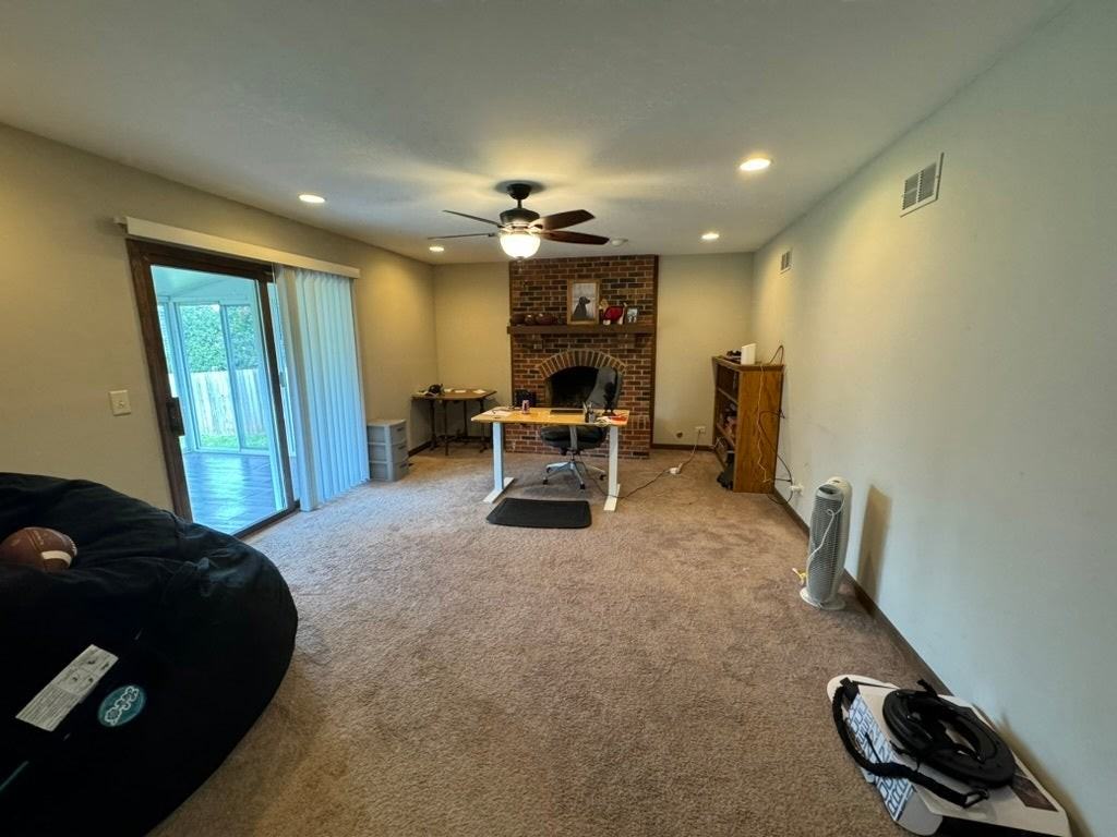 1013 E Benton Ave - Photo 4 of 18