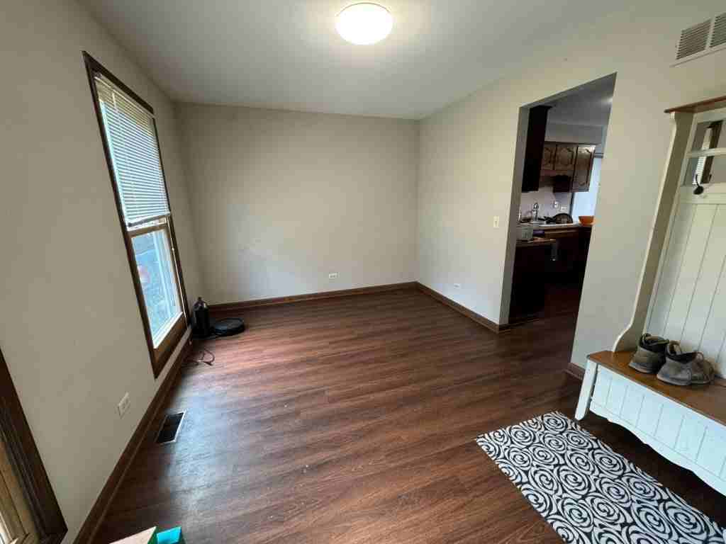 1013 E Benton Ave - Photo 7 of 18