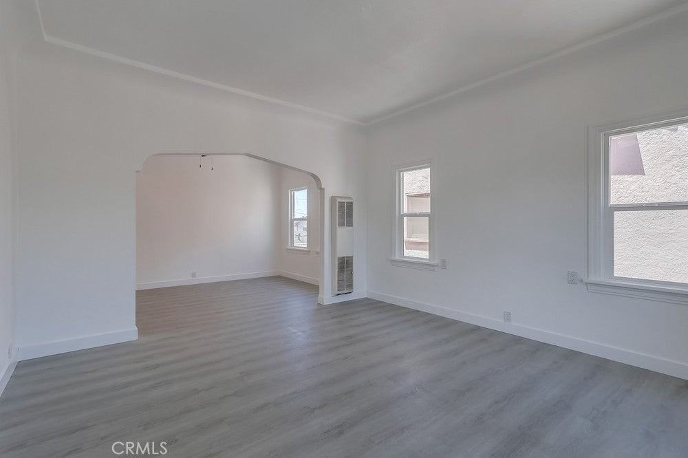 1009 Coronado Ave - Photo 2 of 37