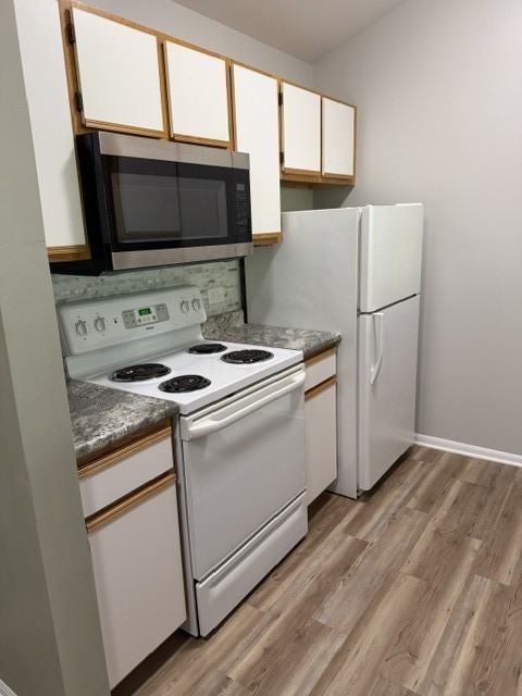 330 Cunat Blvd ##3d - Photo 3 of 10