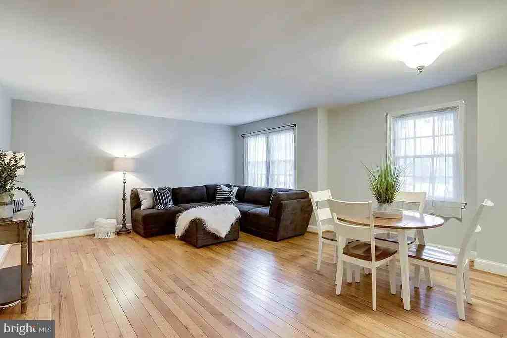 1319 S Walter Reed Dr - Photo 2 of 15