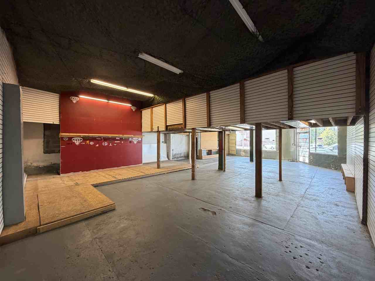 204 W 2nd St #3 - Photo 3 of 6