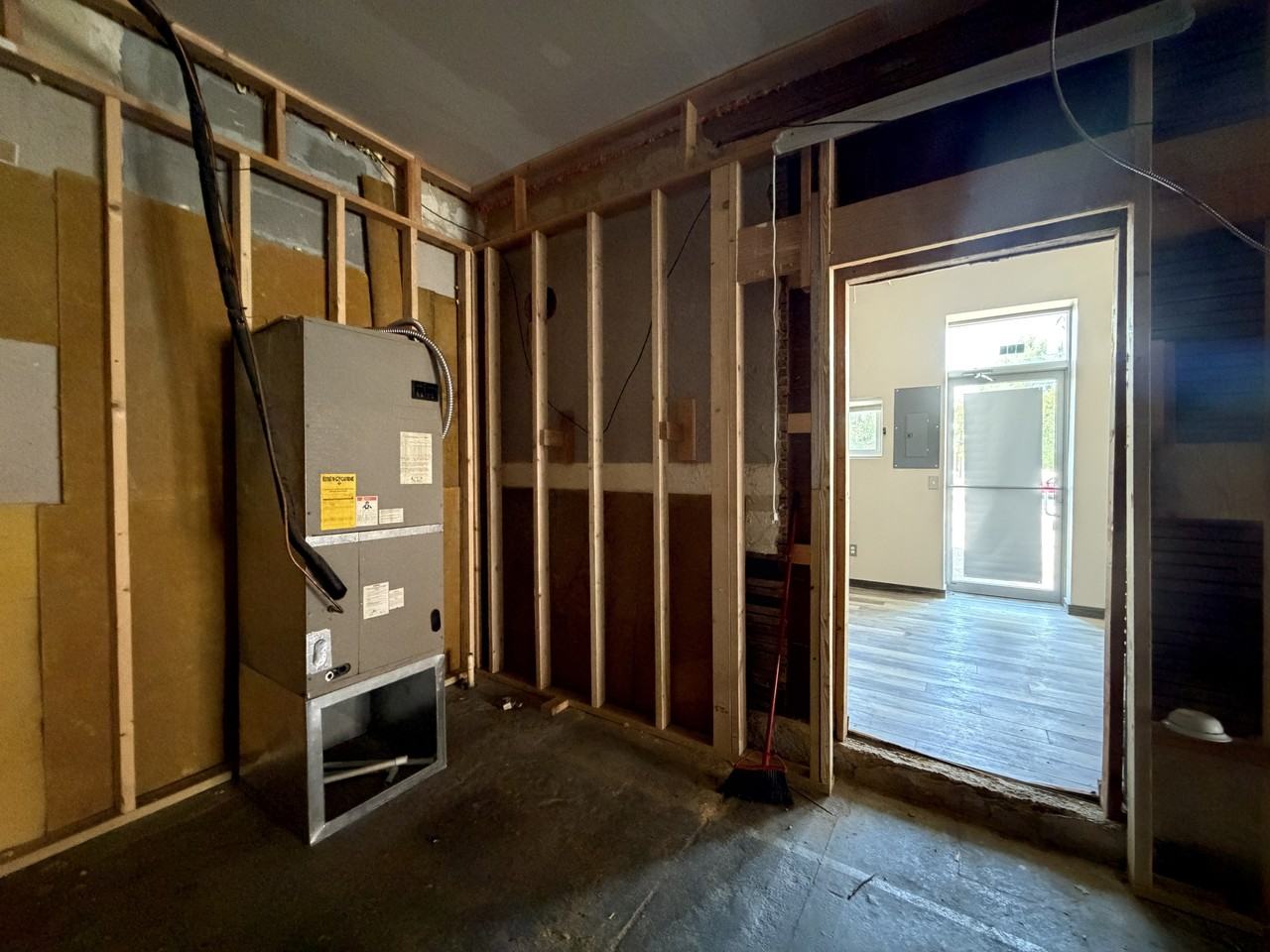202 W 2nd St #2 - Photo 7 of 11