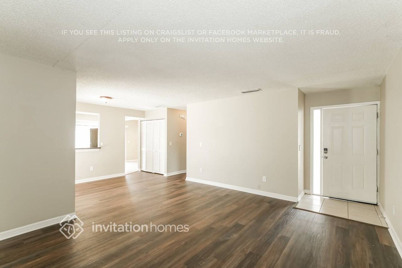 10536 Chadbourne Dr - Photo 5 of 17