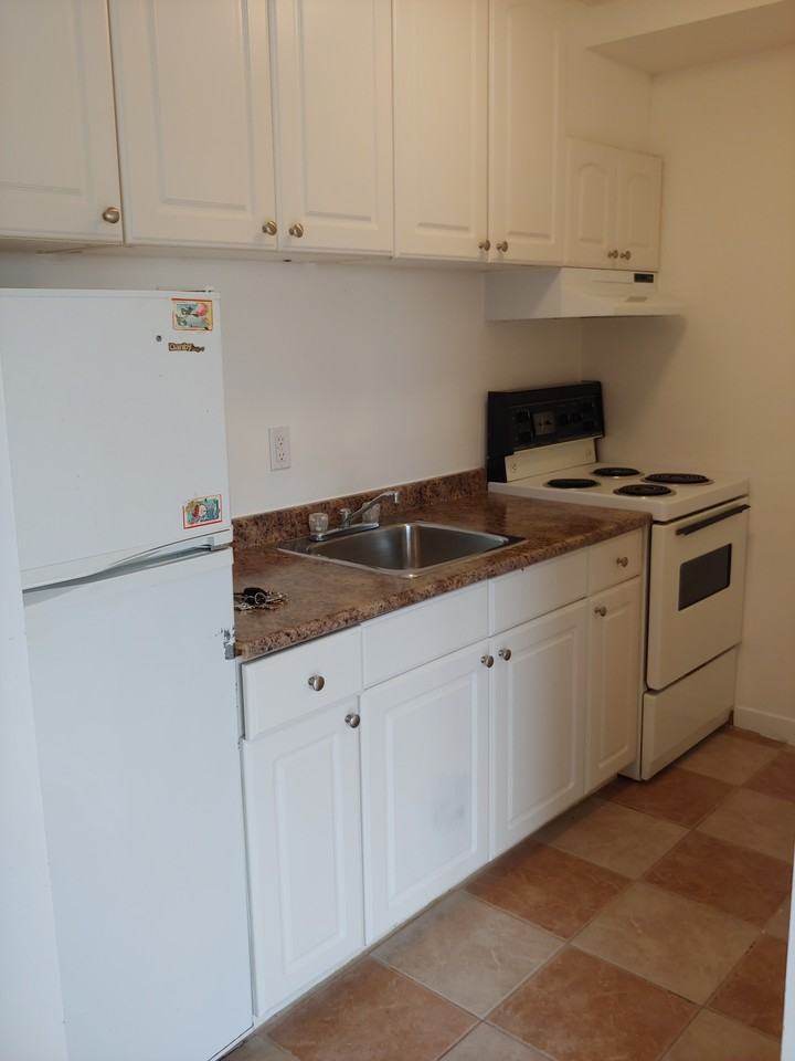 2077 Walkley Rd - Photo 5 of 11