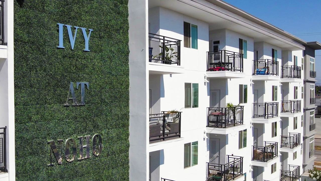 The Ivy at NOHO - Photo 2 of 28