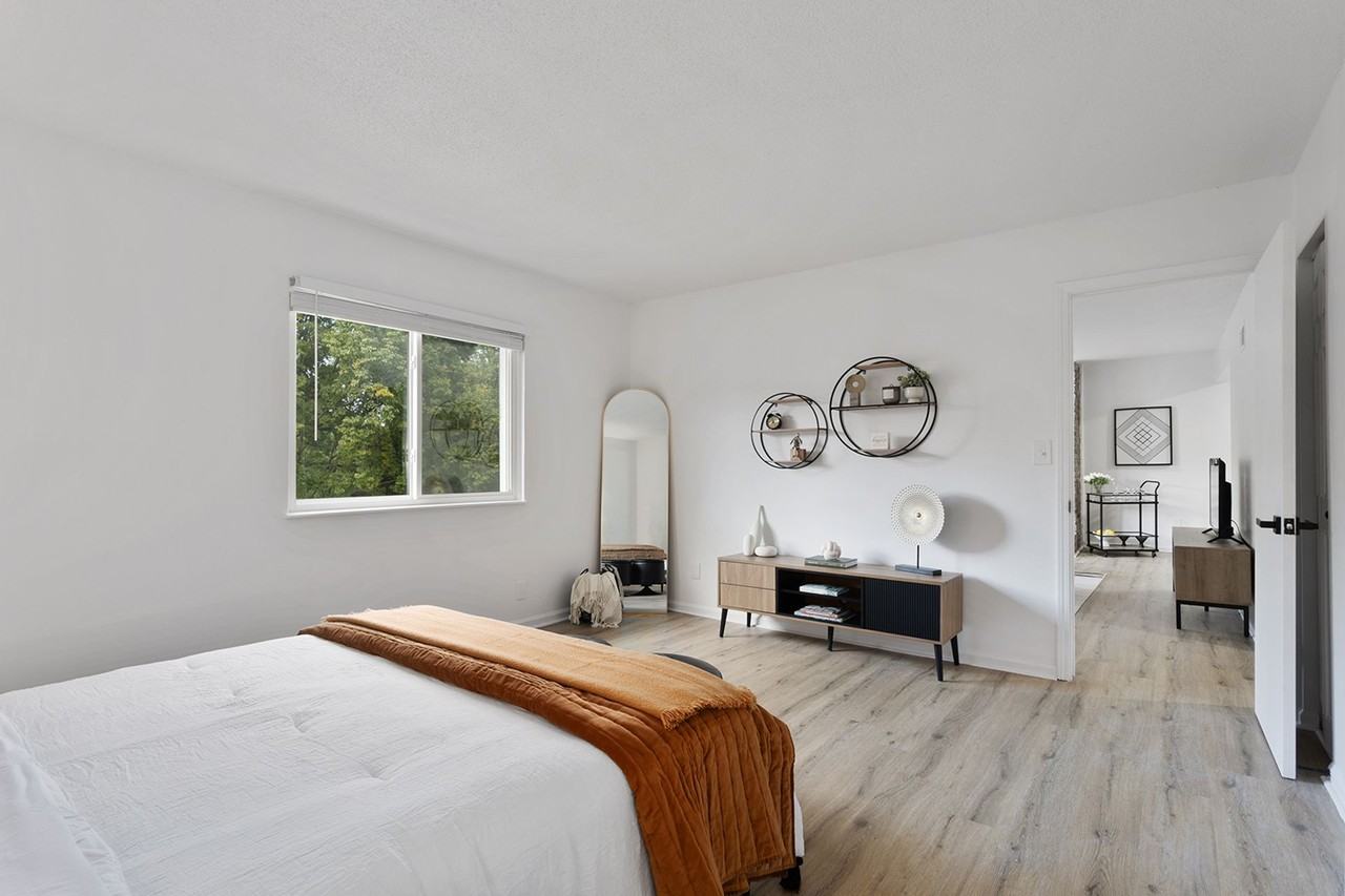 Kings Cove Apartments - Photo 5 of 34