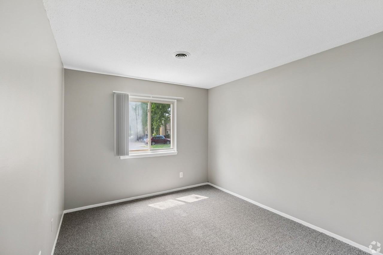 Laporte Commons Apartments - Photo 3 of 26