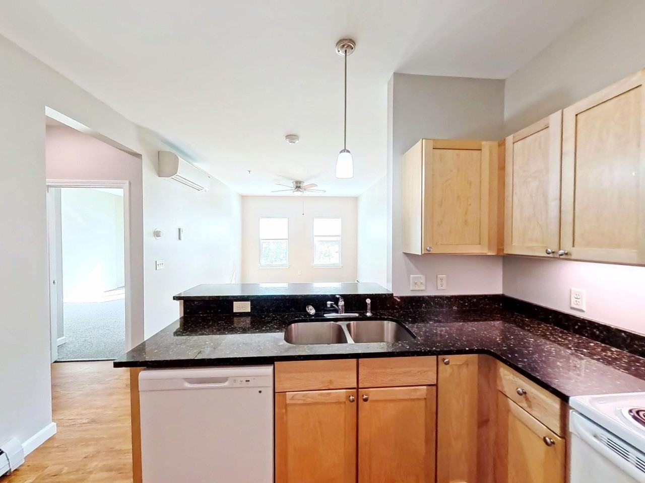 Gardenside Commons - Photo 2 of 50