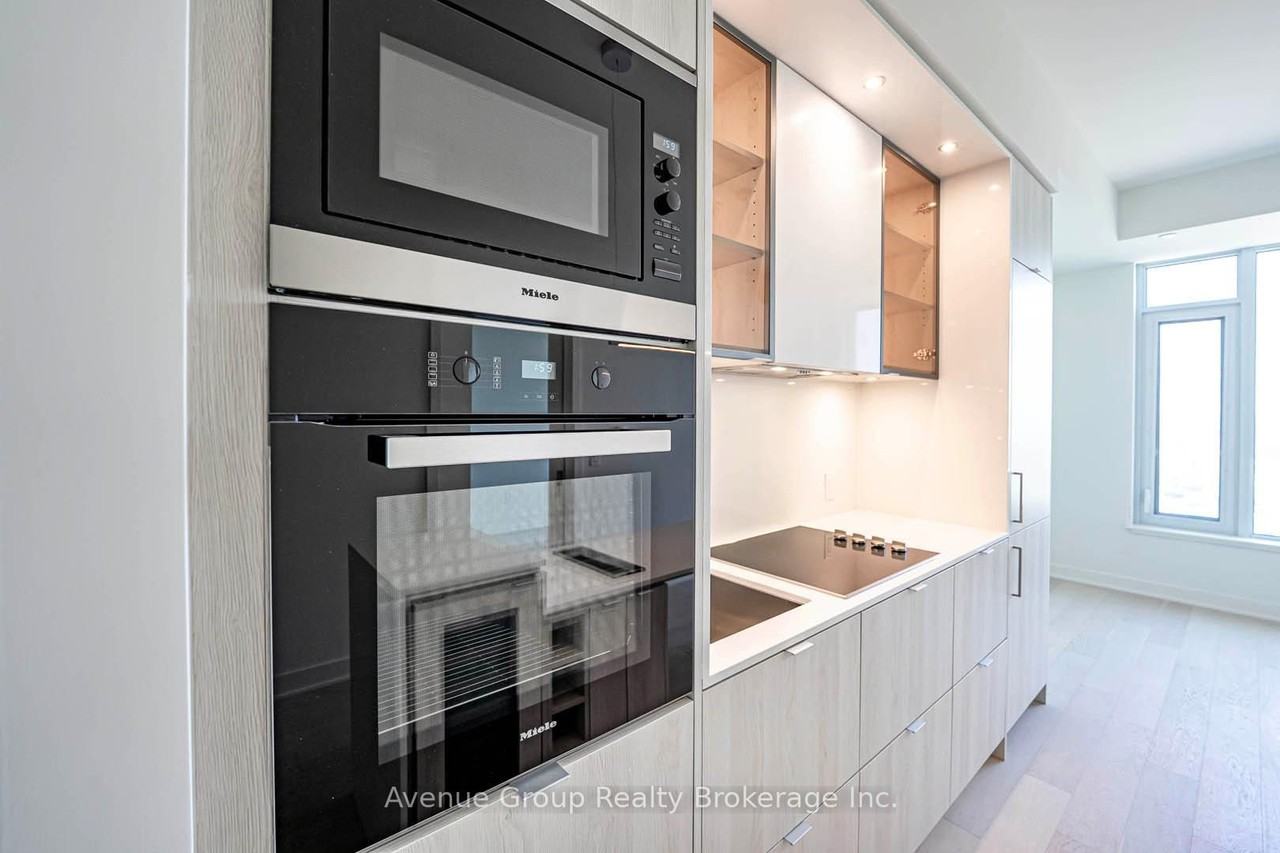 11 Yorkville Avenue #5803 - Photo 4 of 16