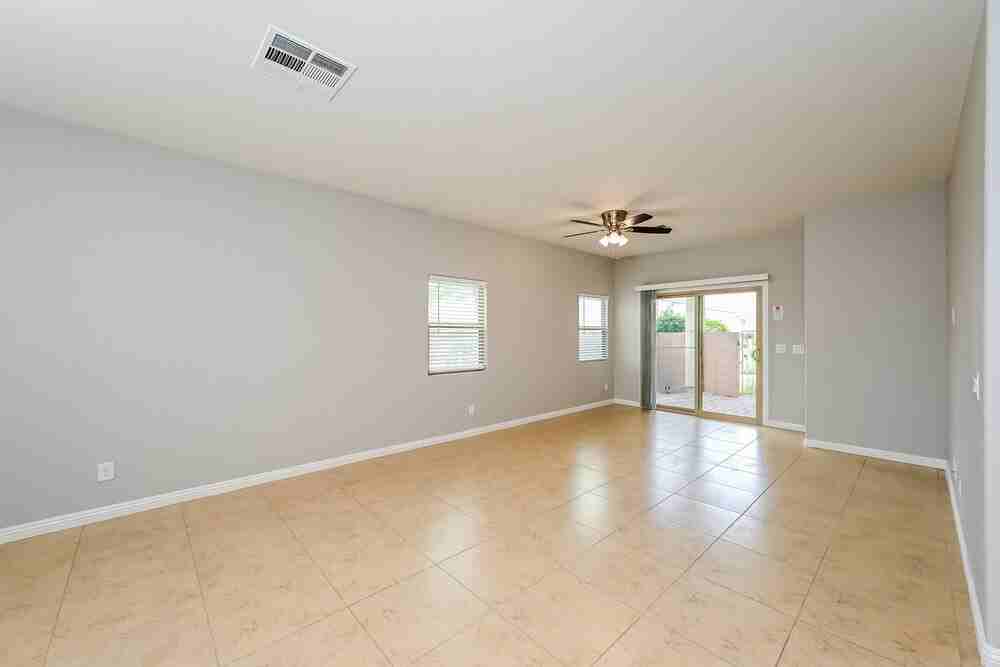 9655 Vega Carpio Ave - Photo 6 of 17