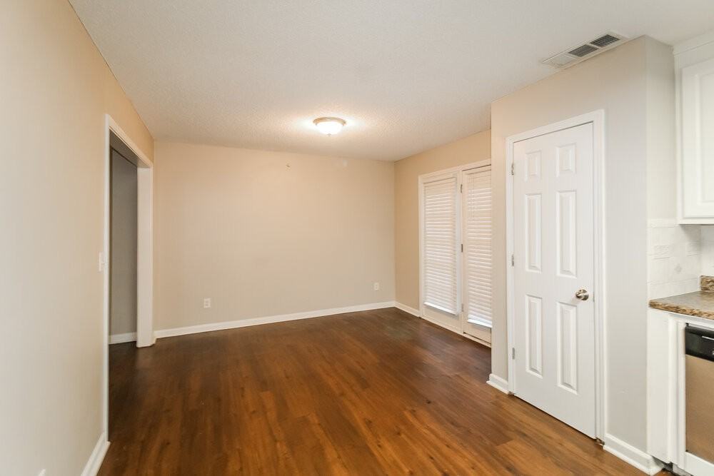 2847 James Henry Dr - Photo 7 of 18