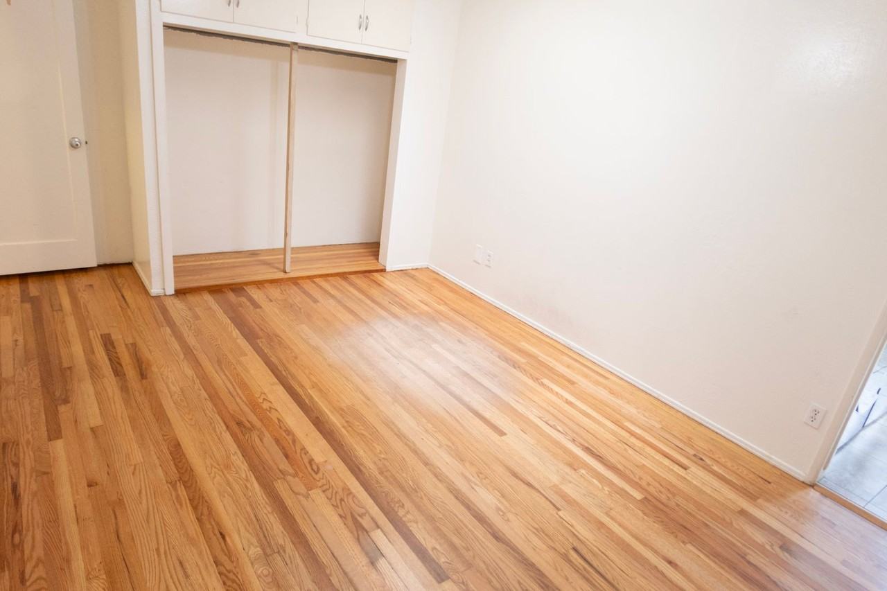 6228 Stewart St - Photo 6 of 18