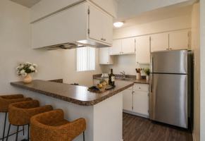 featured image of 6001 Woodland St