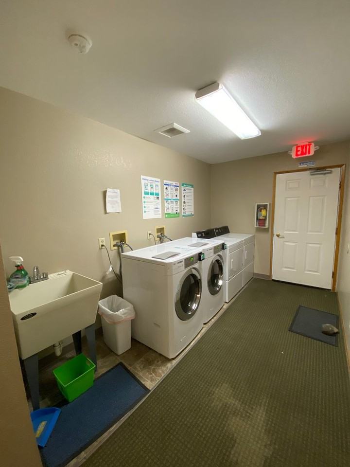 209 E 14th Ave #22 - Photo 7 of 16