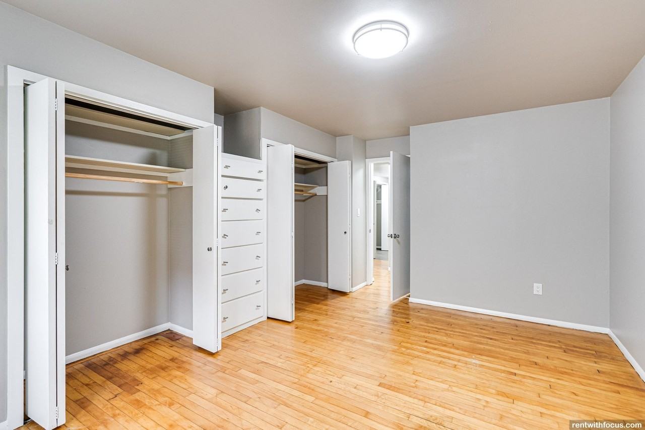 536 Algoma Blvd - Photo 7 of 22