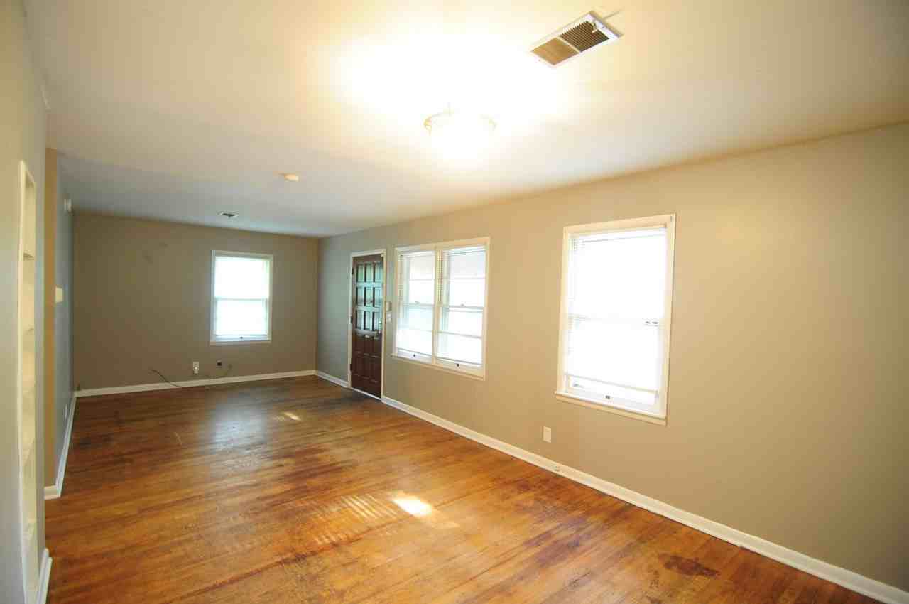 4110 Broyles Ave Sw - Photo 5 of 14