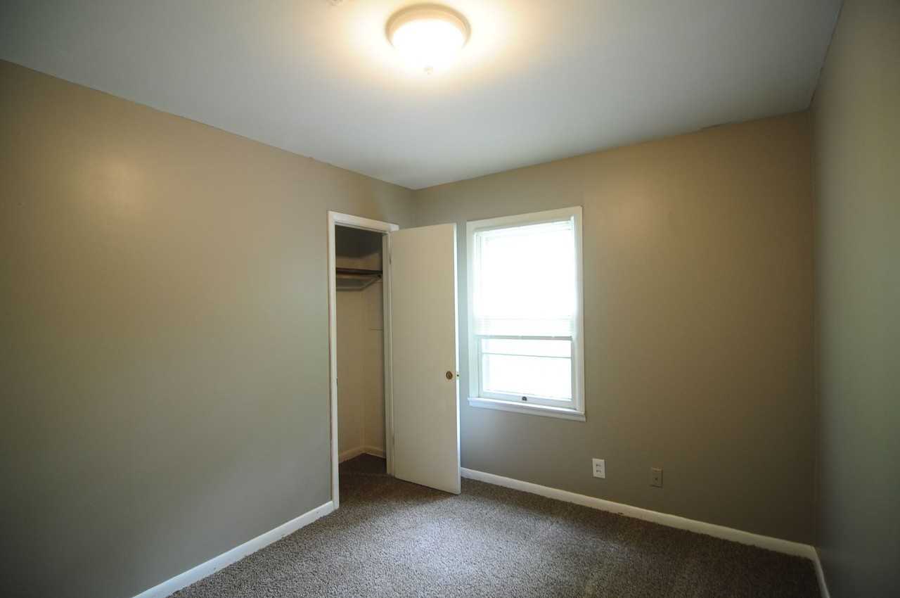 4110 Broyles Ave Sw - Photo 7 of 14