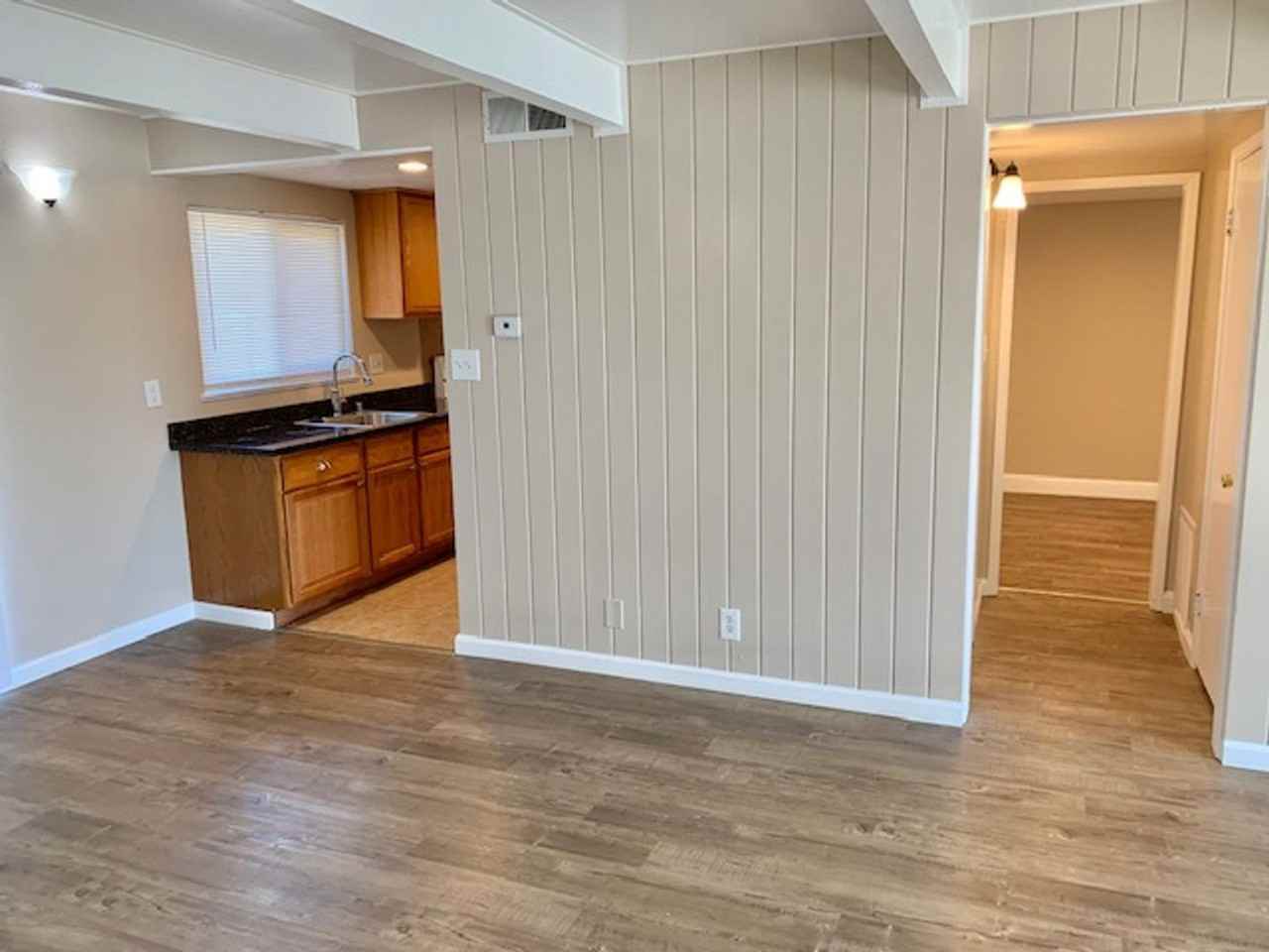 4607 Fall Ave - Photo 4 of 24
