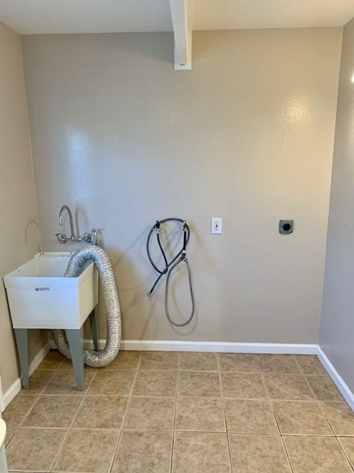 4607 Fall Ave - Photo 7 of 24