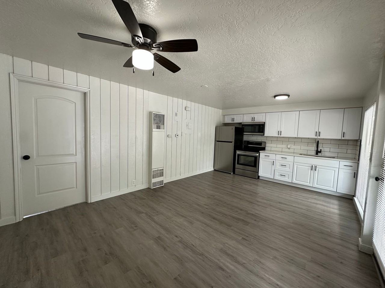 The Redwood Flats - Photo 7 of 15