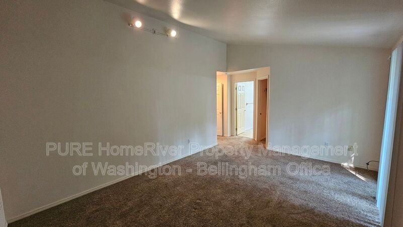 613 Cedar Tree Dr - Photo 7 of 20