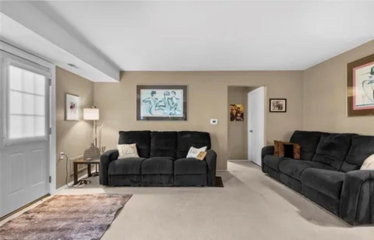 1 BED RM CONDO - Photo 2 of 19