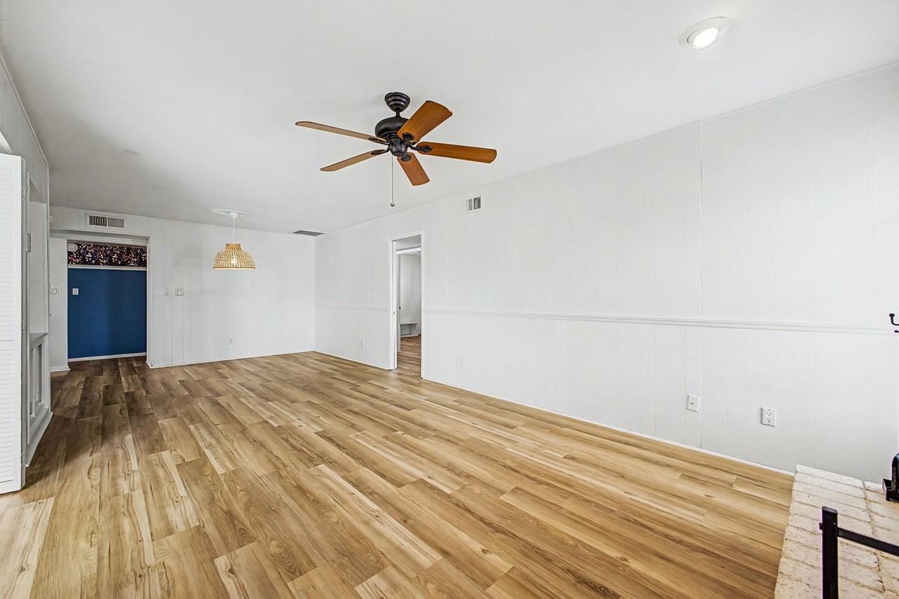 7809 N 32nd Dr - Photo 6 of 35