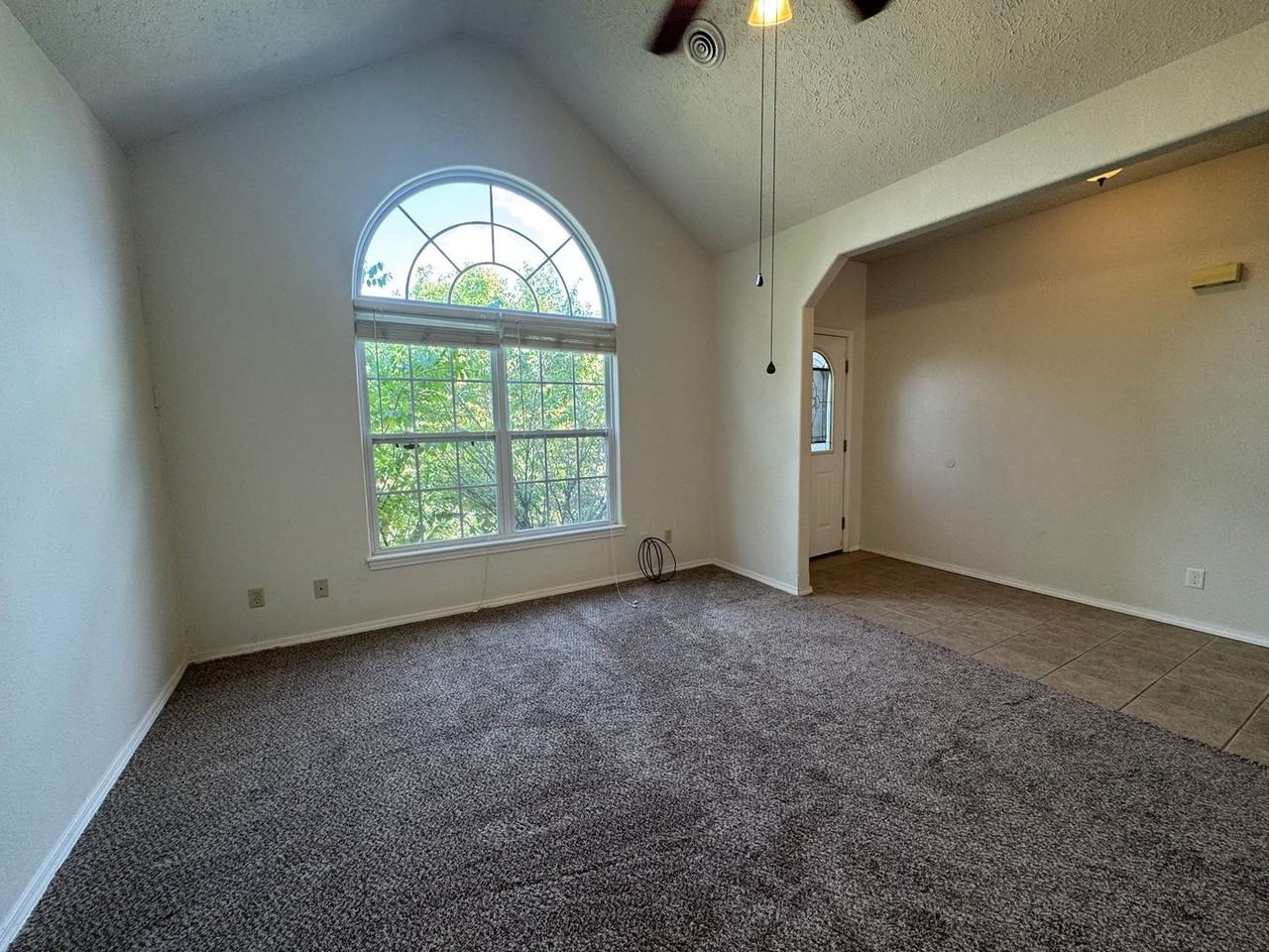 318 Carmel Valley Way - Photo 4 of 27